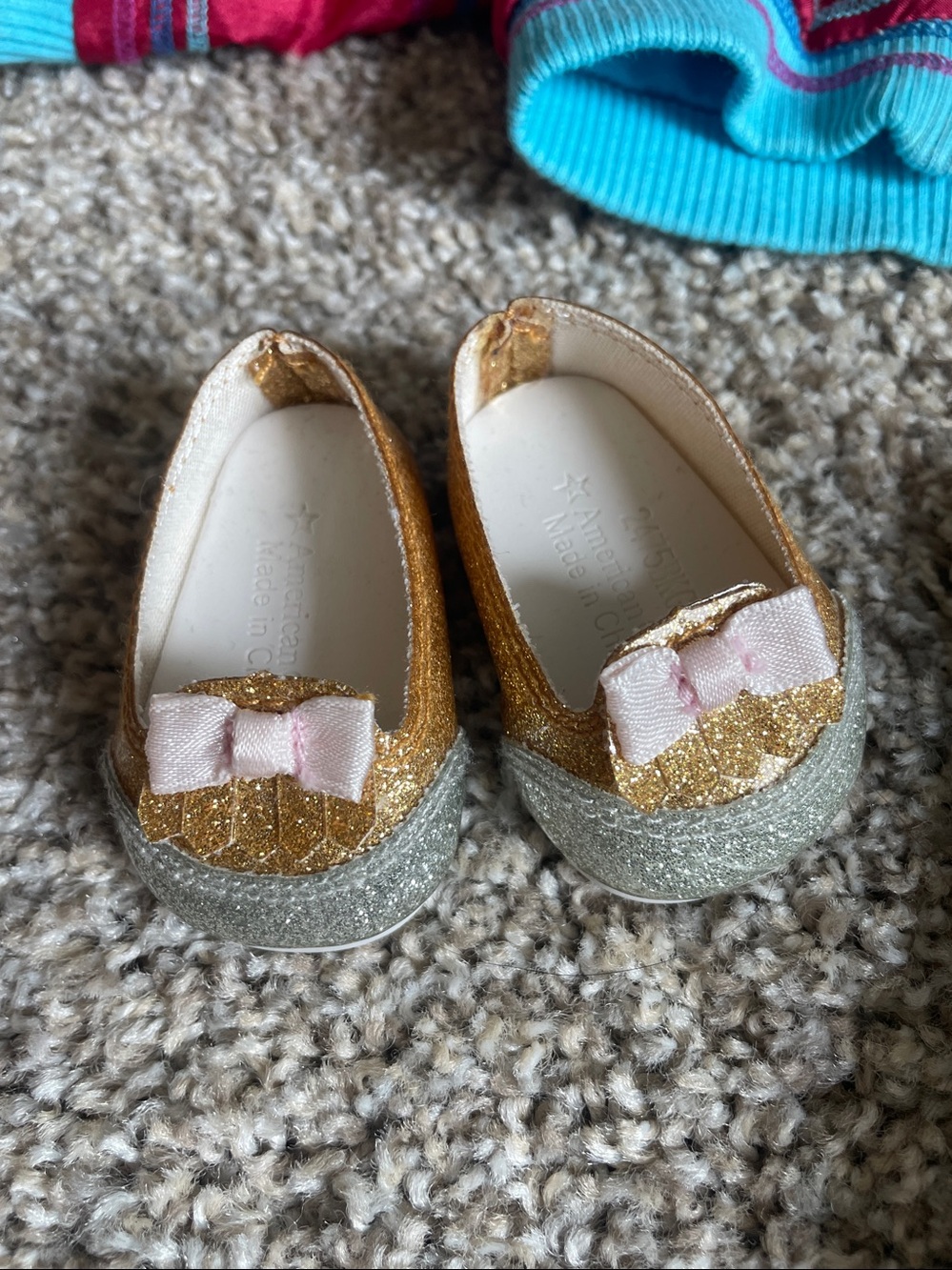 American Girl brand lot of clothes, shoes and accessories l - Picture 3 of 8